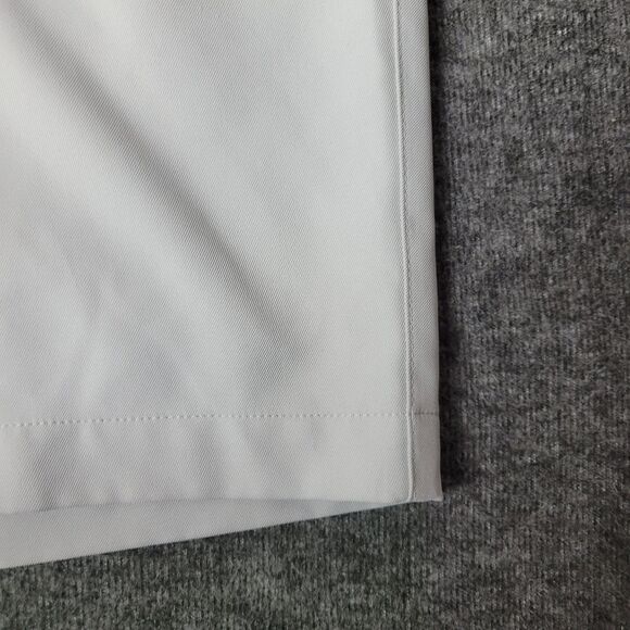 Peter Millar Crown Sport Golf Short Men's Size 38 Performance Ivory Beige - Picture 4 of 9